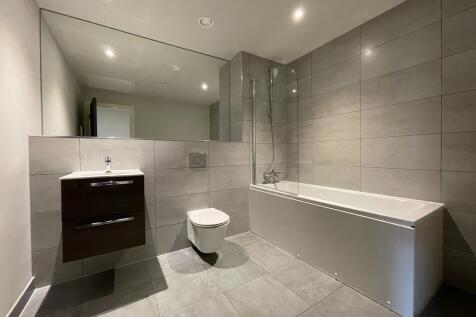 Bathroom.jpg