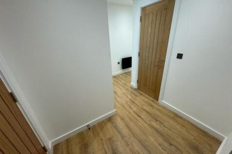 Hallway.jpeg