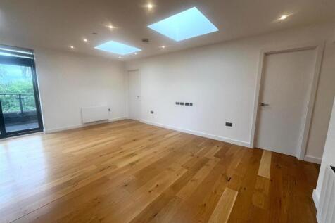 Living area.jpeg
