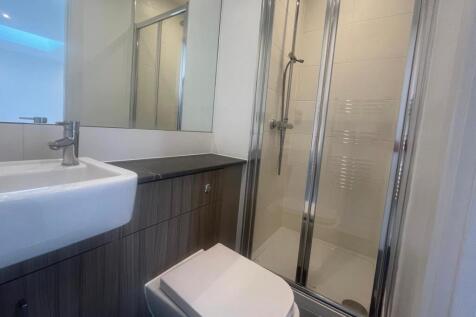 Ensuite.jpeg