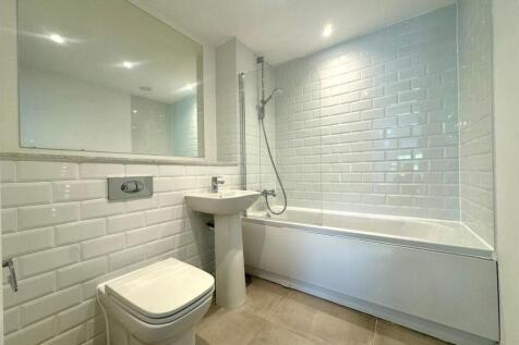 Ensuite 2..jpeg