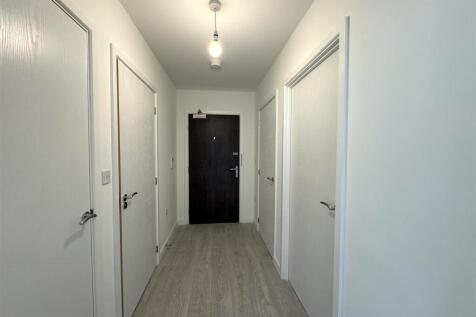 Hallway.jpeg
