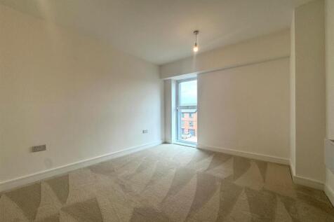 Second bedroom pic 1.jpeg