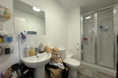 Bathroom.jpeg