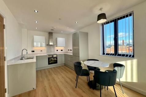 Kitchen pic 1.jpeg