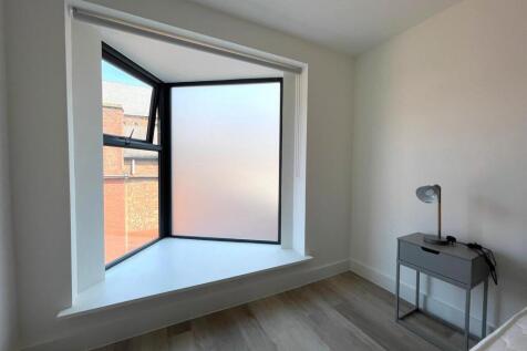 Bed window.jpg