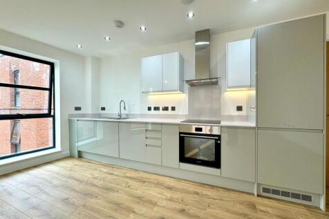 Kitchen pic 2.jpeg