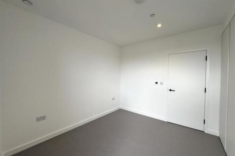 Bedroom pic 4.jpeg