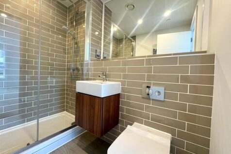 Ensuite.jpeg