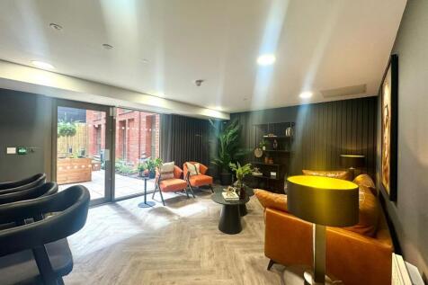Residents lounge pic 1 .jpeg