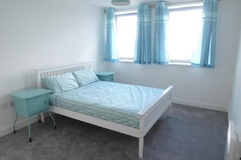 Main bedroom pic 2.JPG