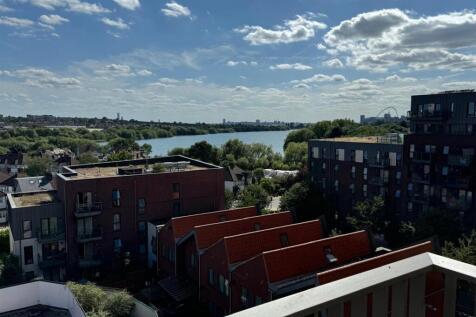 Balcony pic 4.jpeg
