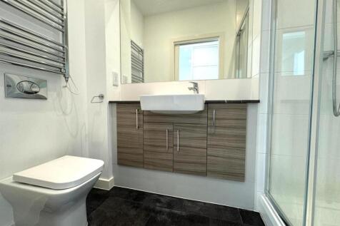 Bathroom.jpeg