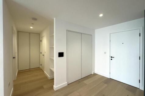 Hallway.jpeg