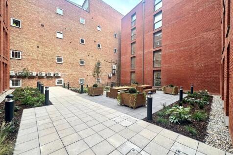 Communal garden 2 pic 1.jpeg