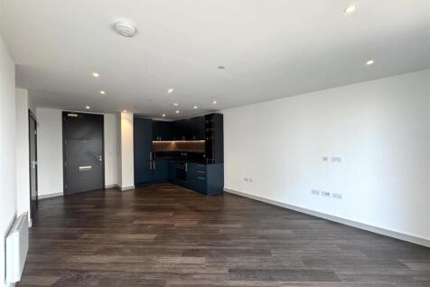 Living Area pic 3.jpeg