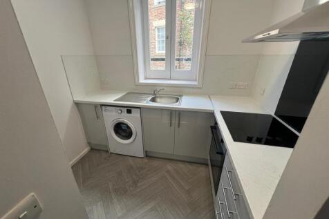 Kitchen .jpg