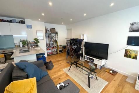 LivingRoom.jpg