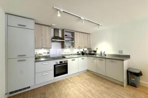 Kitchen pic 2.jpeg