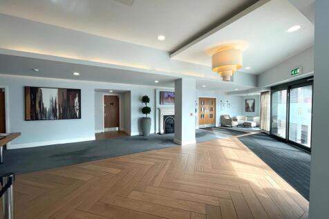 Entrance hall.jpg