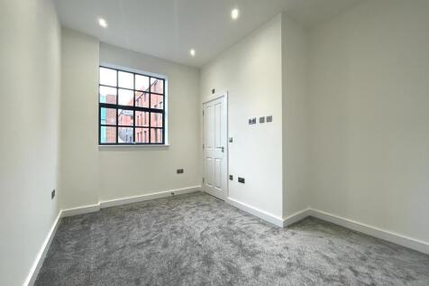 Bed 1 Pic 2.jpg