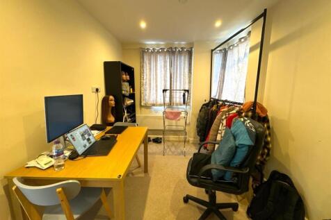 Bedroom 2.jpg