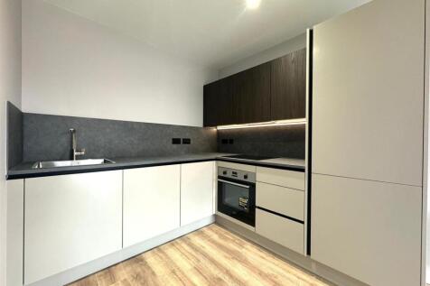 Kitchen pic 2.jpeg