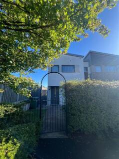 10 Elliot Rd External .jpg