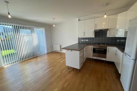 Livingroom:kitchen.jpg