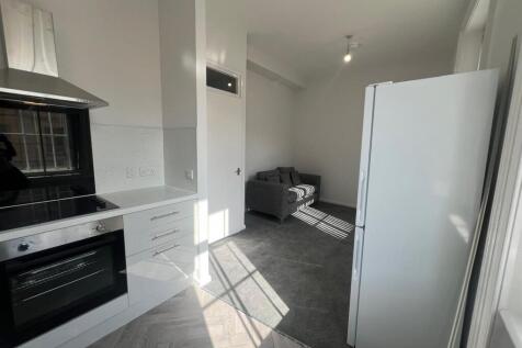 Kitchen:Lounge .jpg