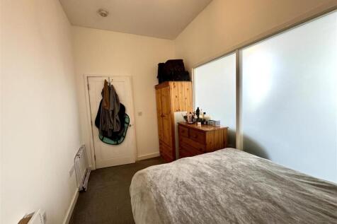 Bedroom 2.jpeg