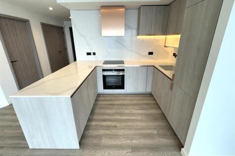 Kitchen pic 2.jpeg
