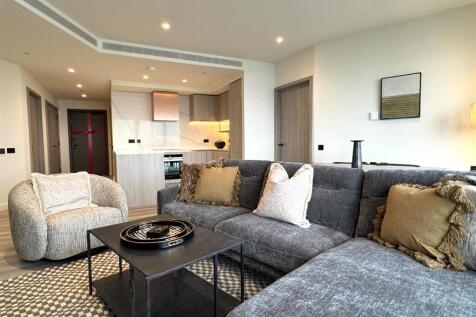 Living room pic 16.jpeg