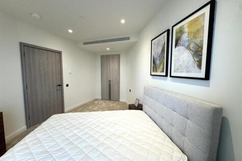 Bedroom 3 pic 9.jpeg