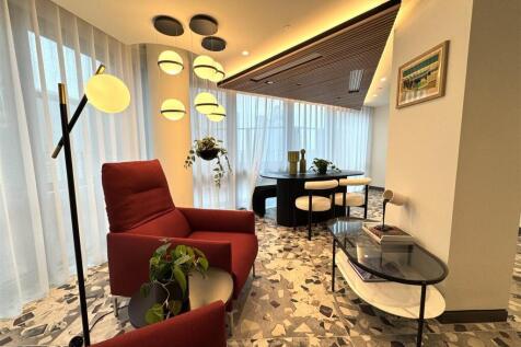 Lounge area pic 2.jpeg