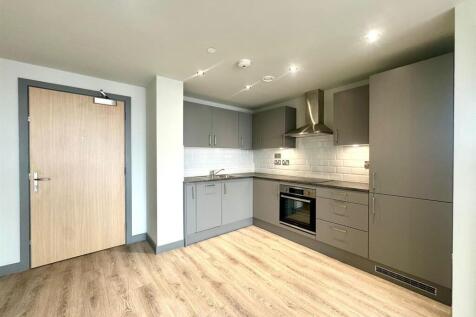 Kitchen pic 1.jpeg