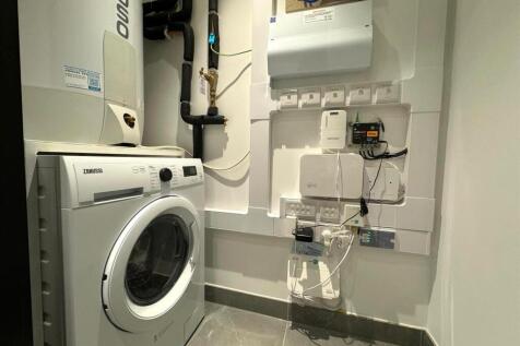 Utility cupboard pic 2.jpg