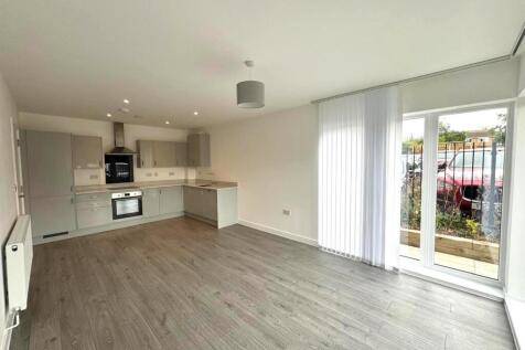 Living room pic 7.jpg