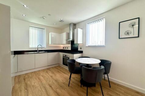 Kitchen pic 2.jpeg