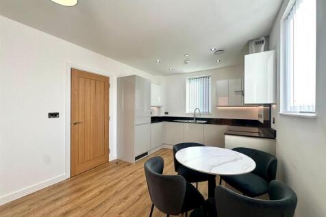 Kitchen pic 1.jpeg