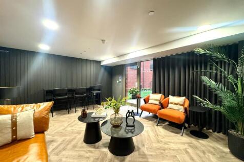 Residents lounge pic 2.jpeg