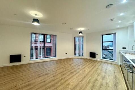 Living room pic 1.jpeg