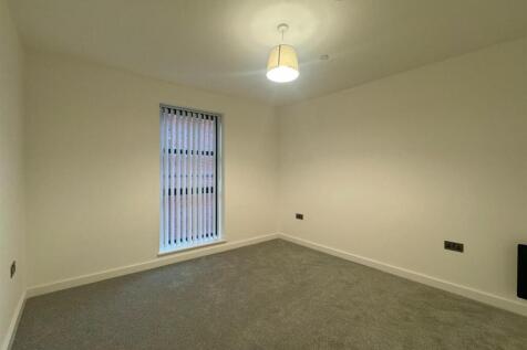 2nd bedroom pic 3.jpeg