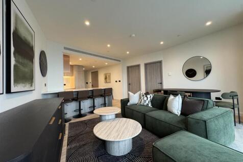 Living Area pic 2.jpeg