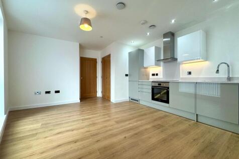 Kitchen pic 2.jpeg