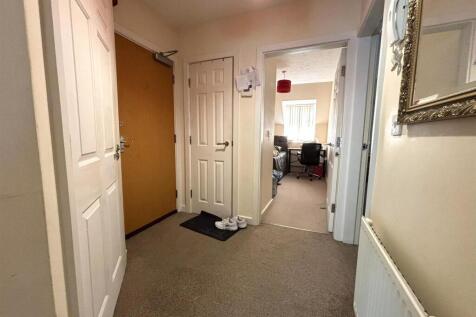 Hallway.jpeg