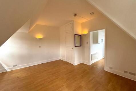 Living Rm pic 5.jpg