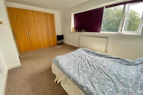 Main bedroom 1