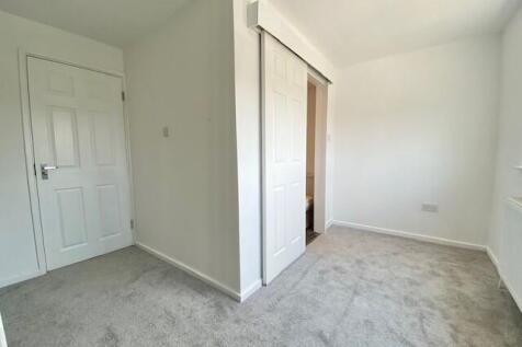 Bedroom.3