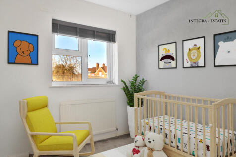 bedroom staged (1)